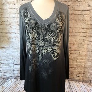 Long sleeve black and grey top